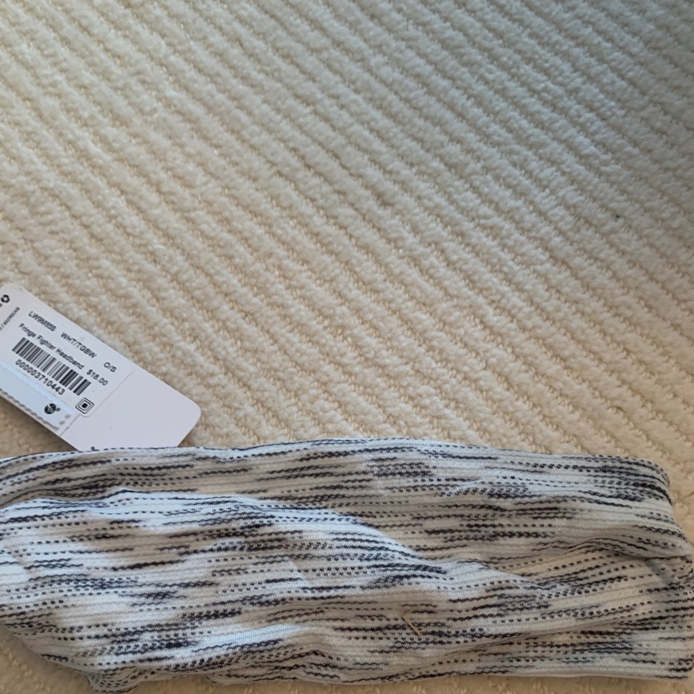 Lululemon headband - Picture 1 of 2